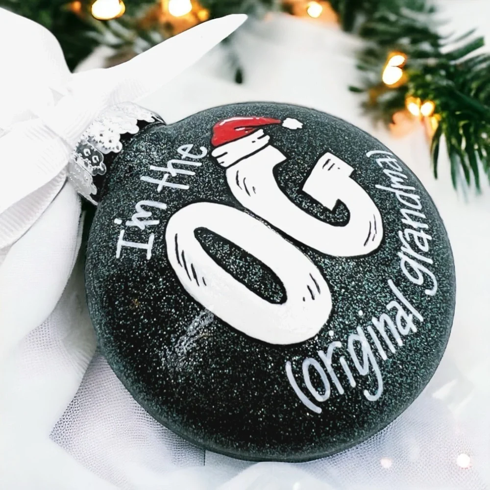 Handpainted Christmas Ornament: 